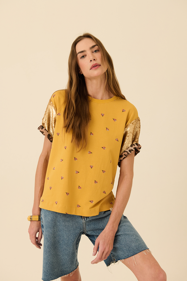 Camiseta Manga Paetê Joana Mostarda